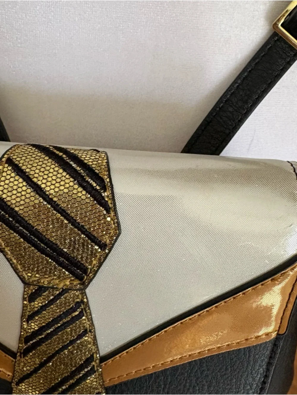 Danielle Nicole Harry Potter Hufflepuff Mini Backpack Adjustable Straps Gold - Picture 3 of 11